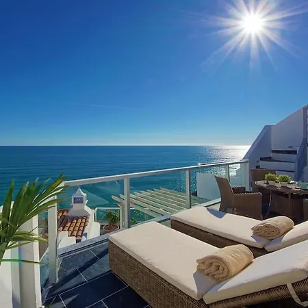 Casa Coelho - Jacuzzi Rooftop- Frente Mar- Chic Hotel