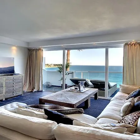 Holiday home Casa Coelho - Jacuzzi Rooftop- Frente Mar- Chic *